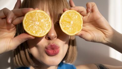wellhealthorganic.com : remove dark spots on face tang - lemon juice